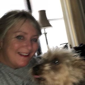 Meet your Posher, Elisia